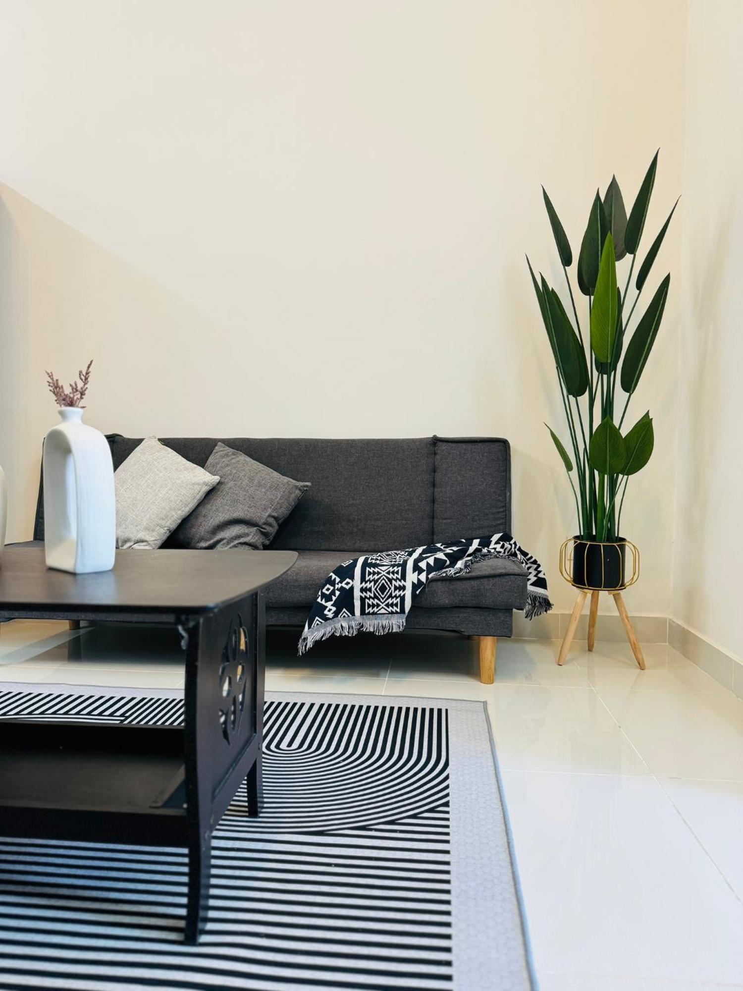 Coresoho Suite By Bkastaycation Kotawarisan Sepang Klia Airport, Free Wifi Exterior photo